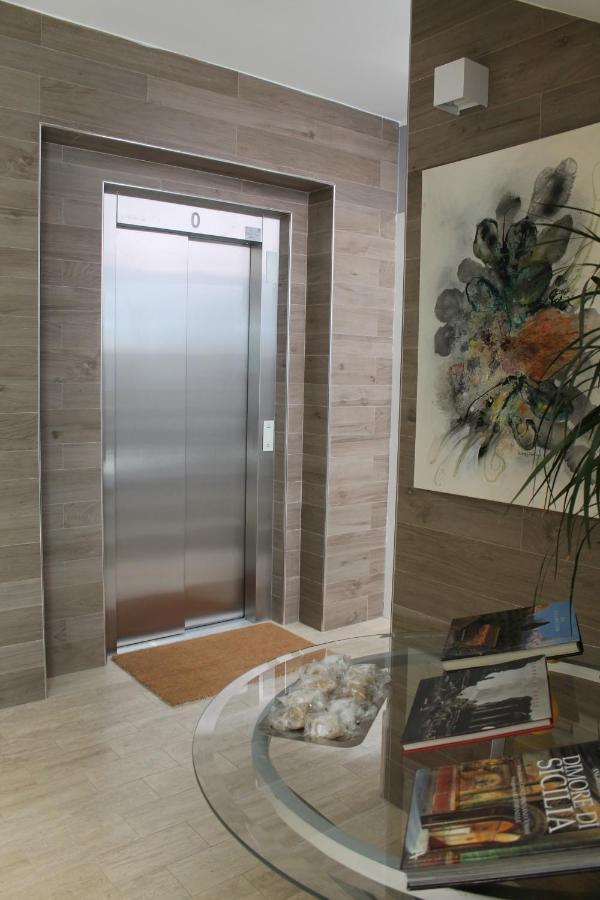 Residence Pola Catania Luaran gambar